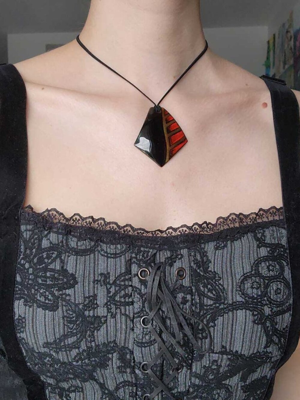 Vintage Murano glass oversized statement necklace on a cord - Picture 5 of 10